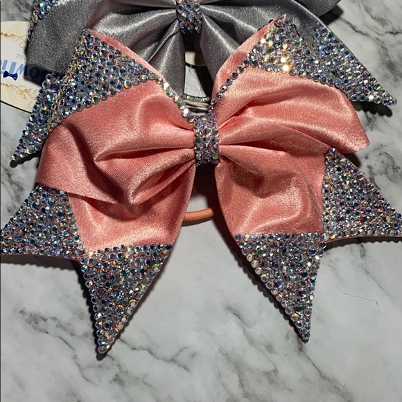 Other - 🆕Crystal hair bows